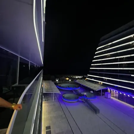 Apartment Moft By White Titanic