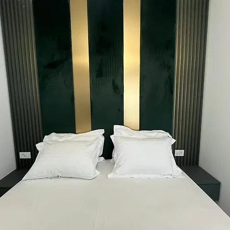 Apartment Moft By White Titanic *
