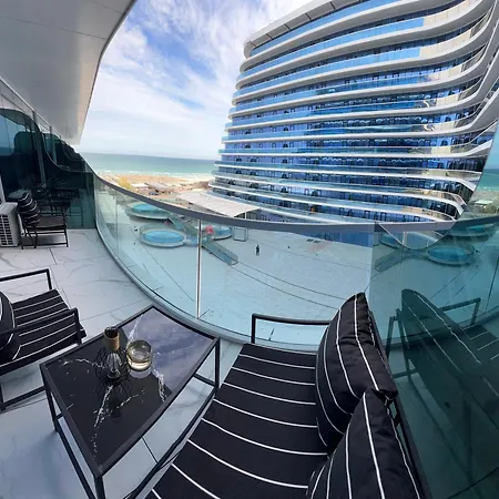 Apartment Moft By White Titanic